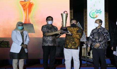 IPB University meraih prestasi juara umum Abdidaya 2021.