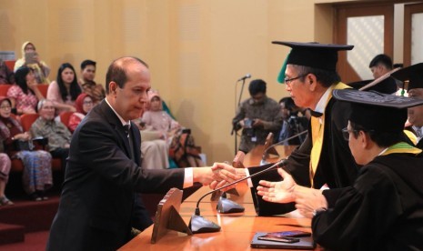 Irjen Pol Boy Rafly Amar jalani sidang doktor komunikasi di Unpad.