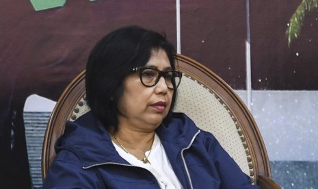  Irma Suryani Chaniago 