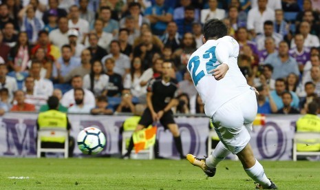 Isco ketika Real Madrid mengalahkan Espanyol 2-0 di Stadion Santiago Bernabeu, Madrid, Spanyol, Senin (2/10) dini hari WIB.