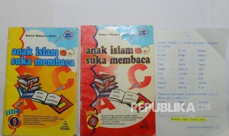 Isi buku dengan tulisan yang berbunyi 