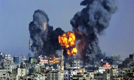 Israel Serang Gaza.