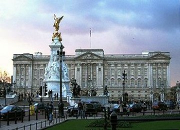 Istana Buckingham Inggris