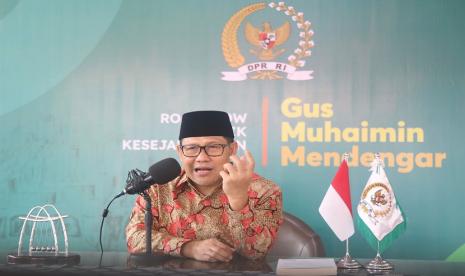 Isu pendidikan, kesejahteraan hingga infrastruktur menjadi perhatian serius Wakil Ketua DPR RI Abdul Muhaimin Iskandar (Gus Muhaimin). Hal ini disampaikan saat melakukan dialog dengan tokoh akademisi, adat, agama serta masyarakat Sumatera Barat (Sumbar) secara virtual, Kamis (26/8).