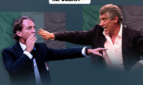 Pelatih timnas Italia Roberto Mancini vs pelatih Portugal Fernando Santos (kanan).