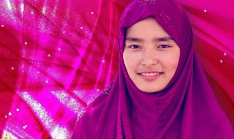 Itrat, gadis Australia berusia 12 tahun asal Pakistan berbagi pengalaman hidupnya sebagai seorang yang memakai jilbab.