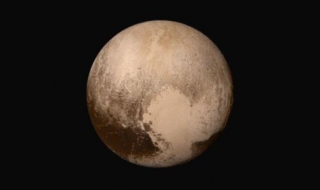 Fitur berbentuk hati di Pluto yang dikenal sebagai Tombaugh Regio.