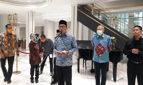 Jabar telah bersiap dengan menyusun strategi ketahanan pangan,  untuk mengantisipasi kemungkinan terjadinya krisis pangan. Salah satunya, menginisiasi pertemuan West Java Food and Agriculture Summit (WJFS) bekerja sama dengan Bank Indonesia di Hotel Homan Kota Bandung, Kamis (10/12).