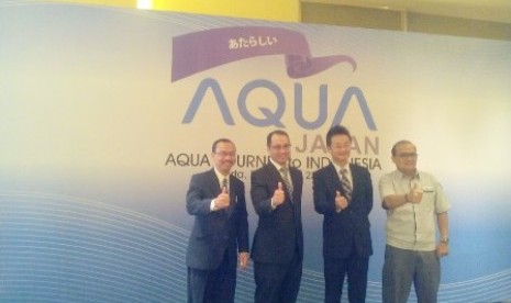 Jajaran direksi AQUA di Jakarta, Selasa (22/9)