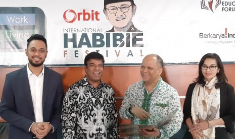 Jajaran   pendiri   dari   Habibie   Festival   hadir   dan   menjawab pertanyaan terkait Orbit Habibie  Festival Teknologi  &   Inovasi  yang  akan  diadakan   pada tanggal 17 hingga 19 September di Jiexpo Kemayoran, Jakarta.