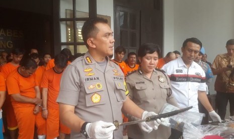 Jajaran Polrestabes Bandung berhasil mengamankan 50 lebih pelaku kejahatan di Kota Bandung selama 10 hari, Jumat (20/12).