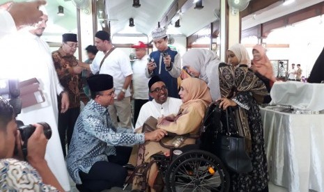 Gubernur DKI Jakarta, Anies Baswedan saat menghadiri acara Wisuda Tahfidz Ma’had Al-Askar yang digelar di Masjid Agung Sunda Kelapa, Jakarta Pusat, Sabtu (30/6). 