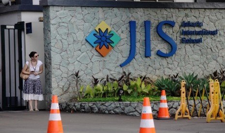 Jakarta International School (JIS)