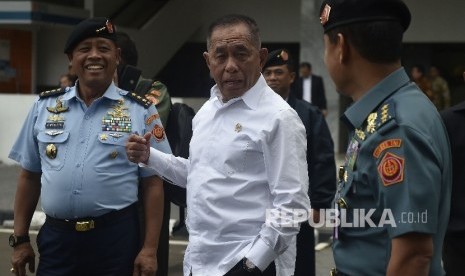 JAKARTA -- Menteri Pertahanan (Menhan) Ryamizard Ryacudu mengapresiasi partisipasi para peserta termasuk negara-negara sahabat Indonesia dalam penyelenggaraan Indo Defence Expo and Forum 2016 di Jakarta International Expo Kemayoran, Jakarta Pusat, Rabu (2/