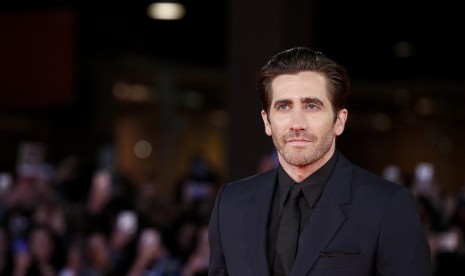 Aktor Jake Gyllenhaal. Dia mengungkapkan bagaimana ia menyembunyikan cedera tangannya dalam adegan pembuka di film Nightcrawler. (ilustrasi)