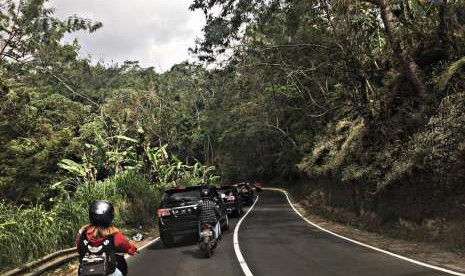 jalan baru di ruas jalan Mengwitani - Singaraja Bali