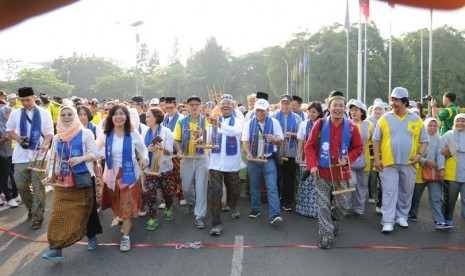 Jalan pagi sehat IPB menyambut Dies Natalis ke-51