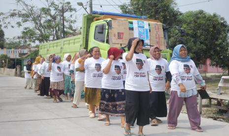 Jalan sehat dilaksanakan di Jatiragas Hilir, Kecamatan Patokbeusi, Kabupaten Subang, Jabar. 