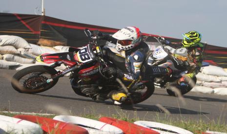 Jalannya balapan Superadventure Supermoto Race 2023 Seri Kedua di Boyolali, Jawa Tengah. 