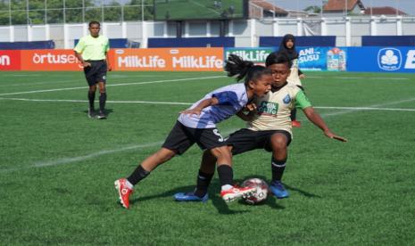 Jalannya pertandingan MilkLife Soccer Challenge Batch 3 akhir pekan kemarin. 