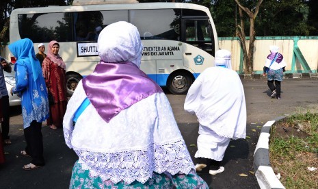 Mengapa Wanita Tidak Diperintah Cukur Rambut Selepas Haji?. Foto: Jamaah haji wanita.