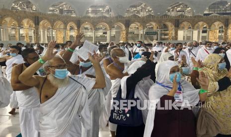 Umroh tidak dilakukan pada hari-hari pelaksanaan puncak haji. Ilustrasi jamaah haji 