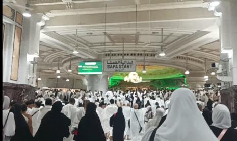 Jamaah umroh masih memadati Masjidil Haram, Makkah, Arab Saudi, Ahad dini hari (20/5/2023) Waktu Arab Saudi (WAS).