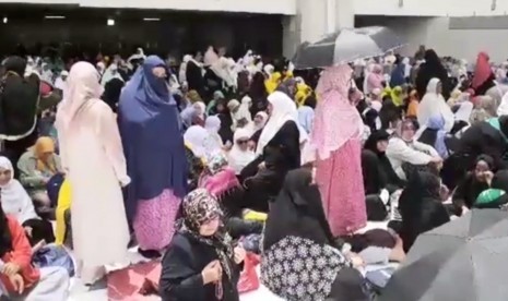 Jamaah wanita di Masjid Al Haram, Makkah