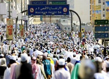 Jamaah haji pada puncak musim haji di Makkah.