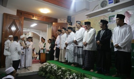 Jamiyyah Ahluth Thariqah Al Mu'tabarah Al Nahdliyyah (JATMAN) Idaroh Syu'biyah Jakarta Selatan resmi dilantik pada Sabtu (30/12) kemarin.