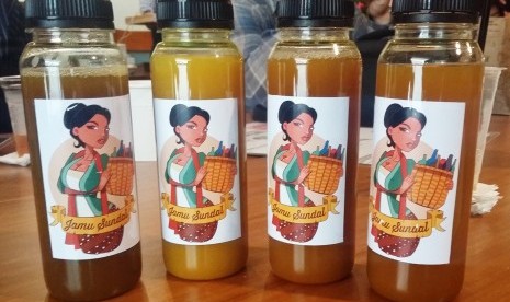 Cara mudah menikmati jamu tradisional dalam kemasan botol (ilustrasi)