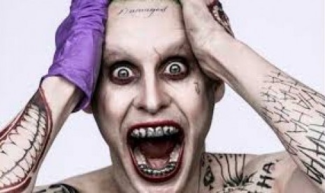 Jared Leto berperan sebagai The Joker dalam Dead Squad