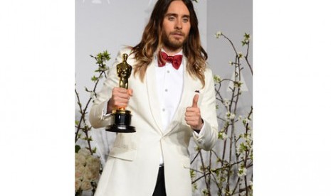 Jared Leto usai meraih penghargaan Oscar atas perannya di film Dallas Buyers Club.