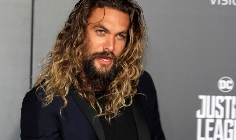 Jason Momoa, aktor yang terkenal dengan jenggotnya.