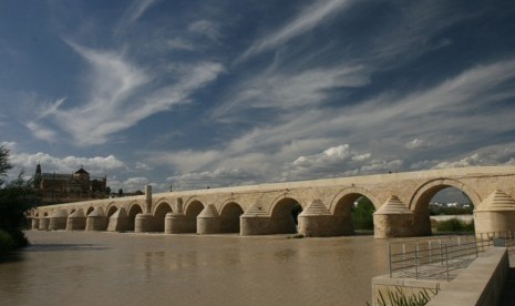 Jembatan al-Jisr, Cordova, Spanyol