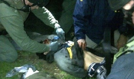 Jenazah Tamerlan Tsarnaev saat usai penembakan oleh FBI