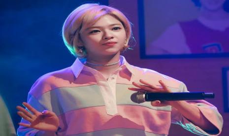 Jeongyeon absen di konser Seoul, 