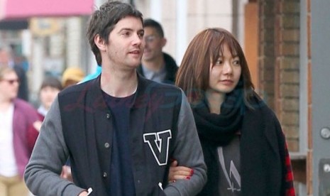 Jim Sturgess dan Bae Doona