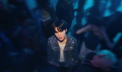 Jimin BTS. Jimin BTS memecahkan rekor sebagai solois Korsel yang karyanya mencatat streaming terbanyak di platform musik Spotify.