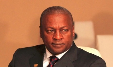 John Dramani Mahama dilantik jadi presiden Ghana untuk sementara, menggantikan John Evans Atta Mills yang wafat sebelumnya.