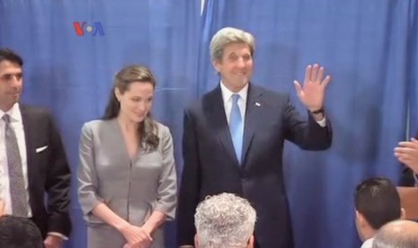 John Kerry, Angelina Jolie Pitt Hadiri Buka Puasa Bersama