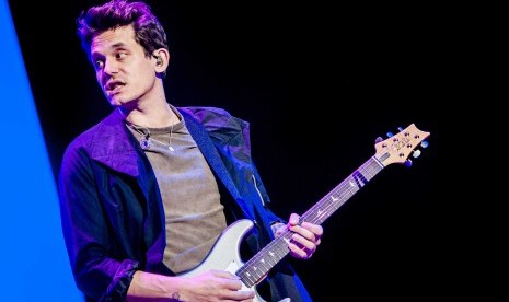 John Mayer membiayai jet pribadi yang membawa jenazah Bob Saget ke California.