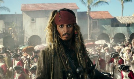 Johnny Depp sebagai Jack Sparrow di Pirates of the Caribbean: Dead Men Tell No Tales. Disney menyinggung soal rencana reboot film tersebut.