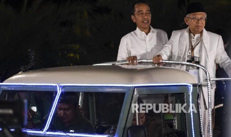 Joko Widodo dan KH Ma'ruf Amin