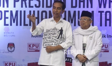 Joko Widodo dan KH Ma'ruf Amin