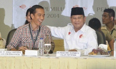 Joko Widodo (Jokowi) bersama Prabowo Subianto