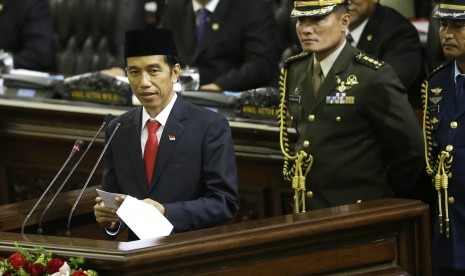 Joko Widodo (Jokowi) membacakan pidato pertamanya sebagai Presiden RI, Senin (20/10)