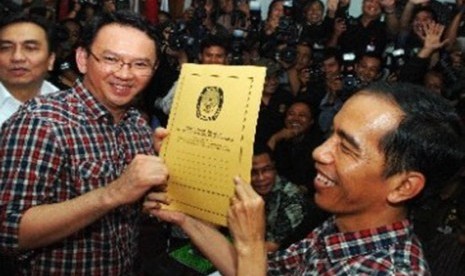 Jokowi-Ahok ketika mendaftar di KPUD DKI