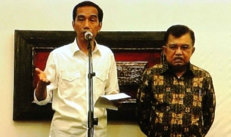 Jokowi dan Jusuf Kalla di Rumah Transisi, Jakarta Pusat, Ahad (28/9) malam WIB.