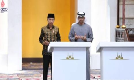 Jokowi dan MBZ Resmikan Masjid Raya Sheikh Zayed di Solo